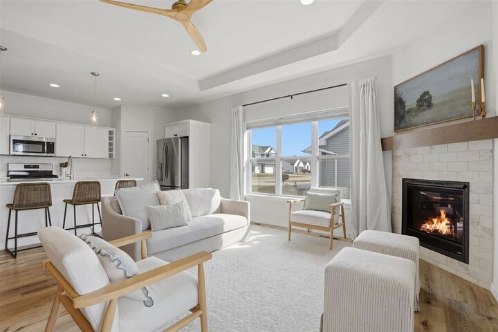 Property Photo:  111 Ridgeway Dr  IA 52340 