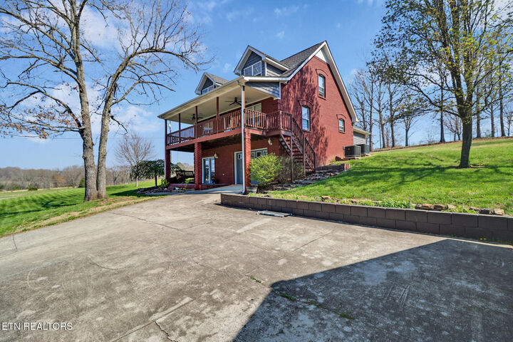 Property Photo:  254 Sherwood Forest Rd  TN 38570 