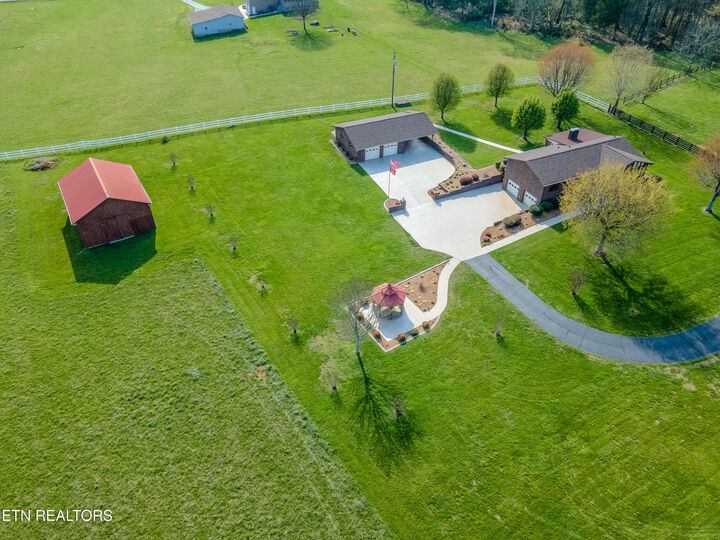 Property Photo:  3068 Norris Fwy  TN 37705 