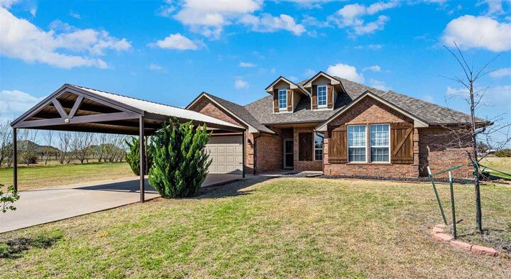 Property Photo:  291 NE Coyote Dr  OK 73541 
