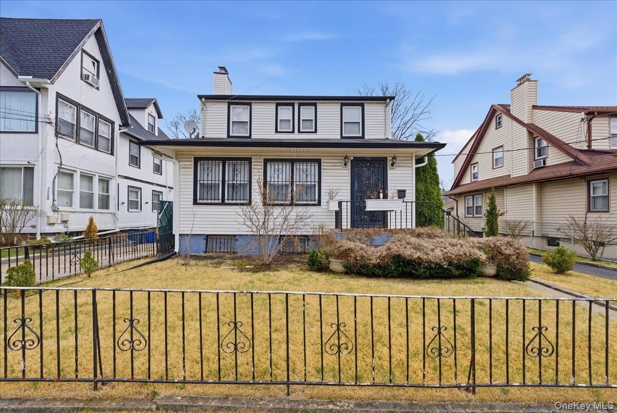 Property Photo:  421 Dunham Avenue  NY 10553 