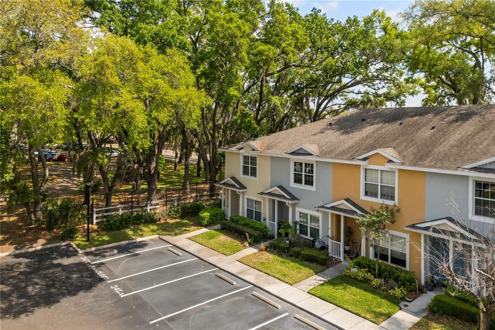 Property Photo:  3471 High Hampton Circle  FL 33610 