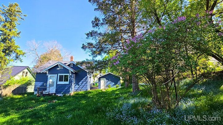 Property Photo: 210 Blossom Street MI 49935