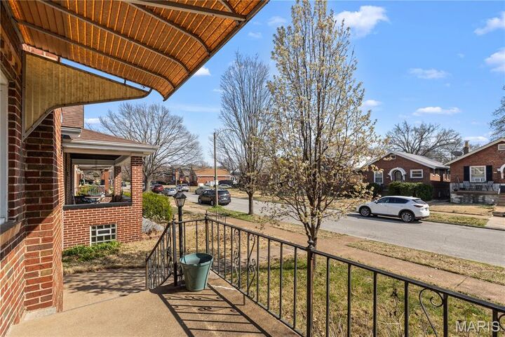 Property Photo:  5521 Murdoch Avenue  MO 63109 