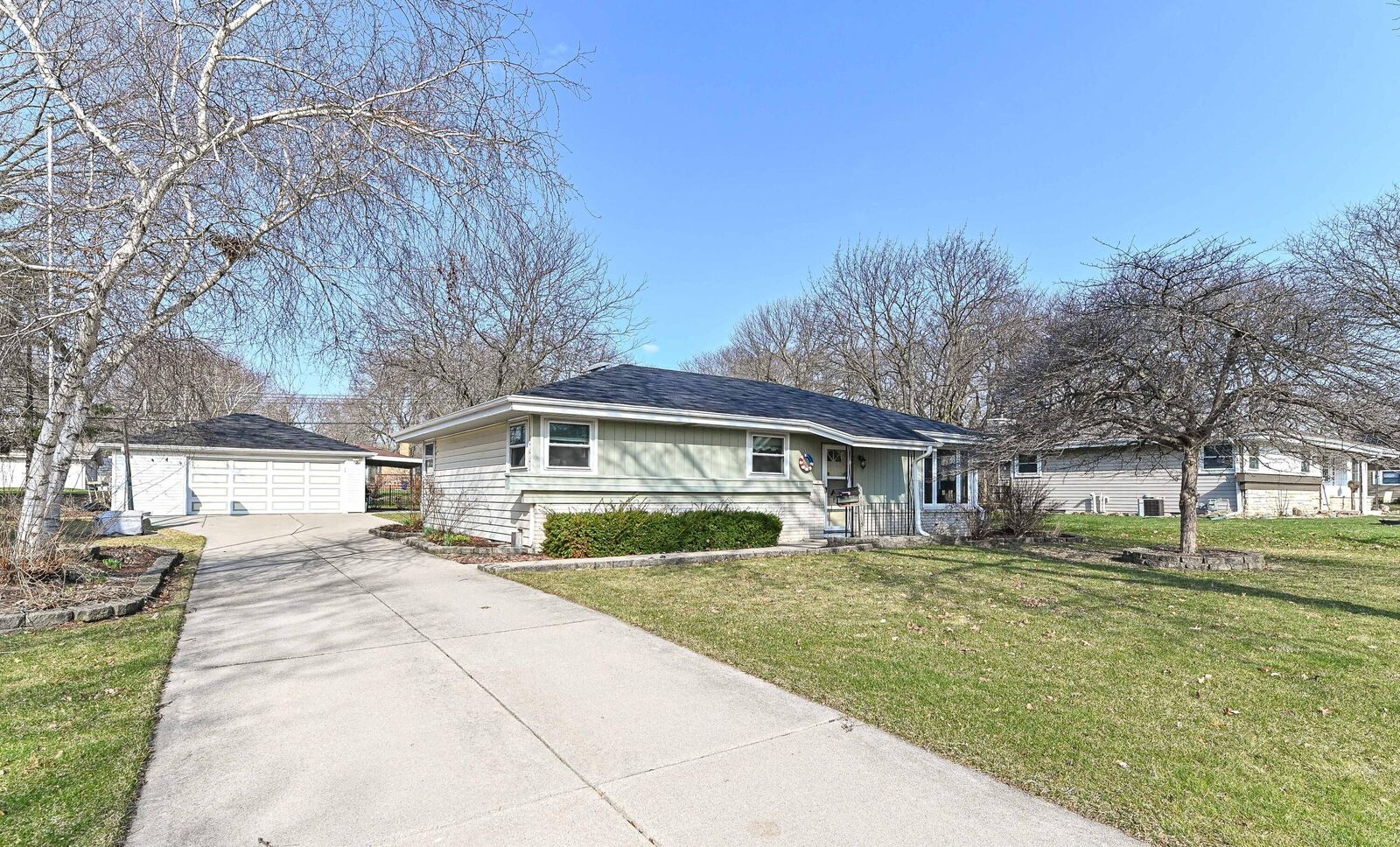 Property Photo:  6015 S 18th St  WI 53221 