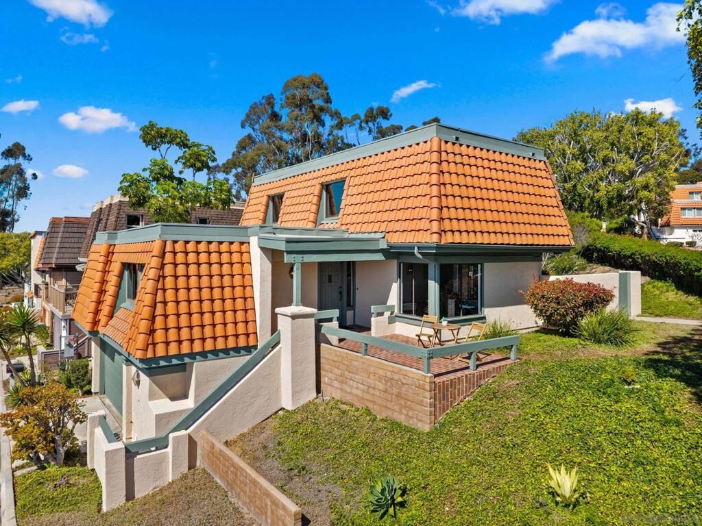 Property Photo:  11496 Cesped  CA 92124 