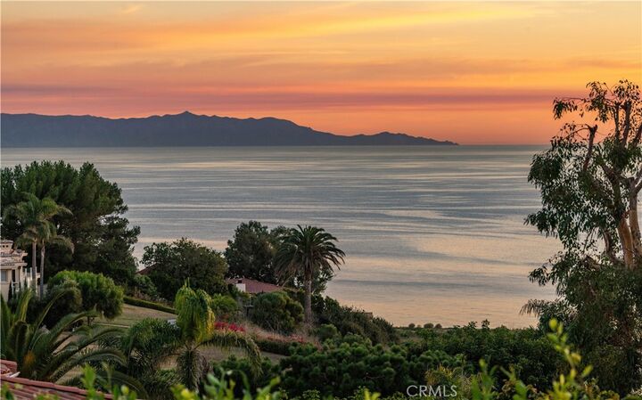 Property Photo:  2941 Via Pacheco  CA 90274 