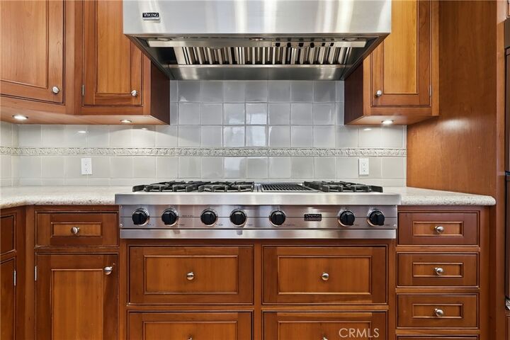 Property Photo:  500 3rd  CA 90266 