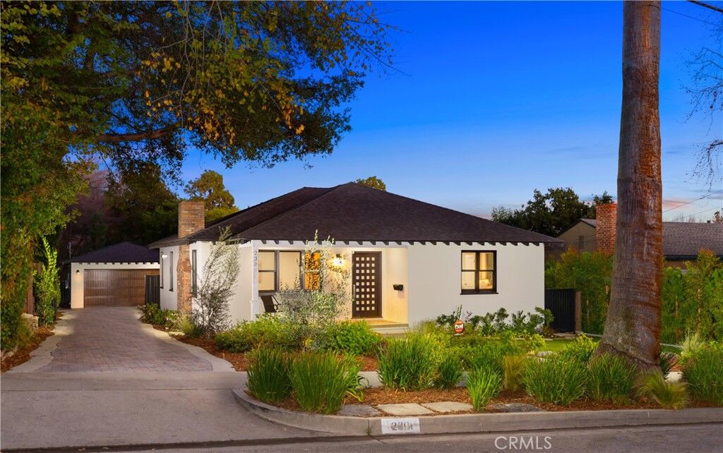 Property Photo:  230 N Sunnyside Avenue  CA 91024 