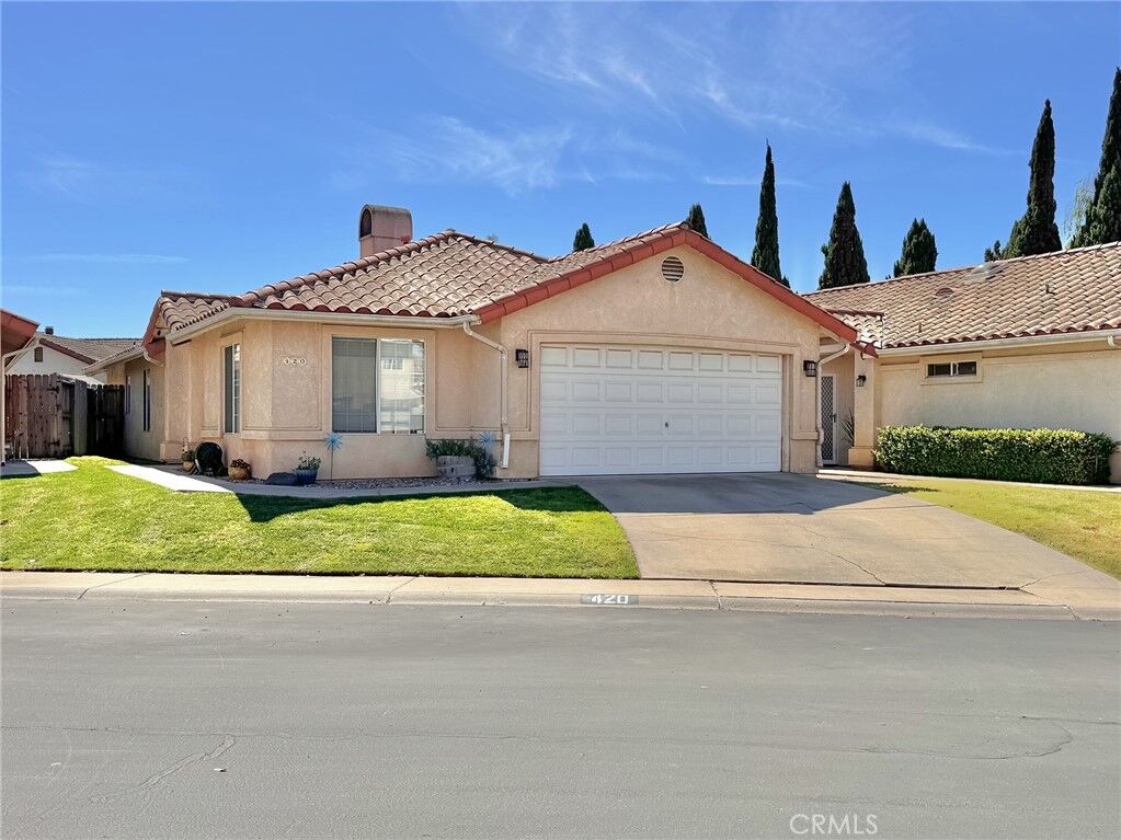 Property Photo:  420 Calle Bonita  CA 93455 