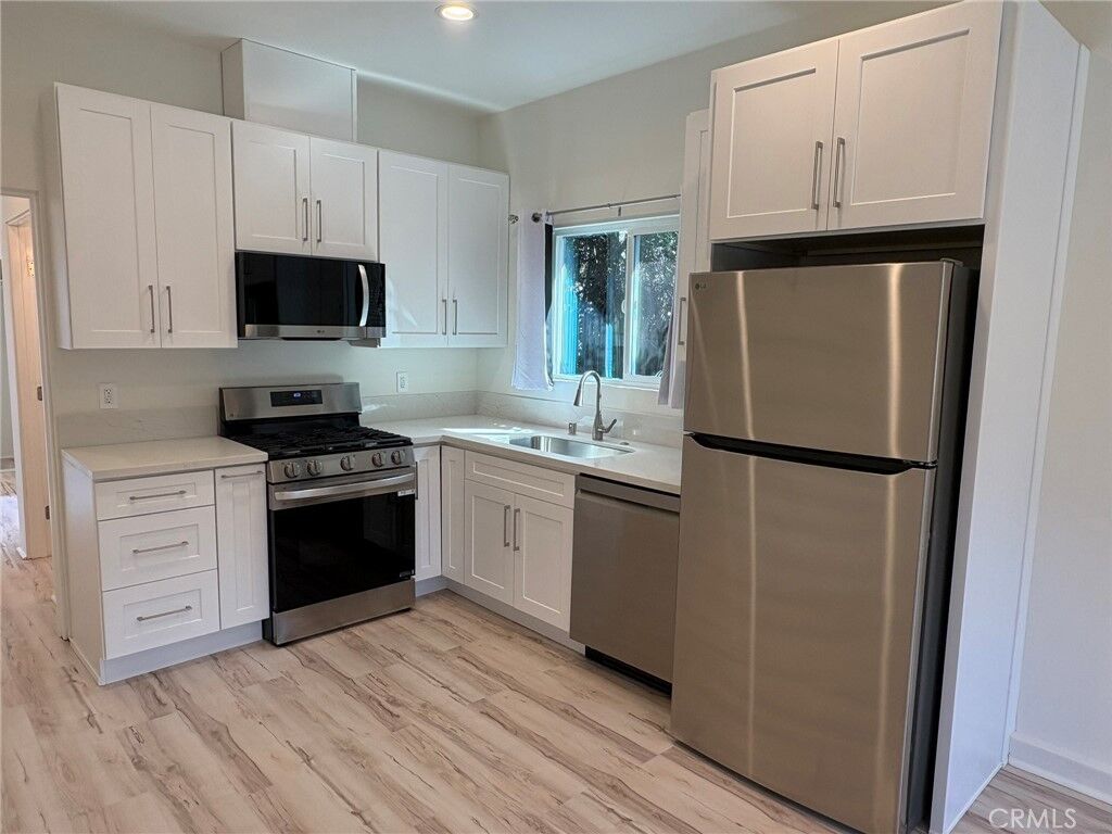 Property Photo:  22119 San Miguel Street  CA 91364 