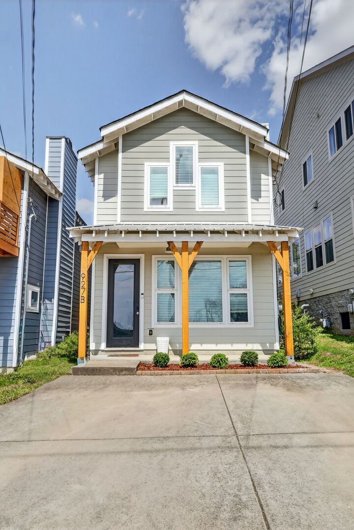 Property Photo:  927B Thomas Ave  TN 37216 