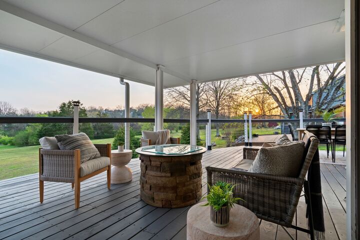 Property Photo:  6613 Holt Rd  TN 37211 
