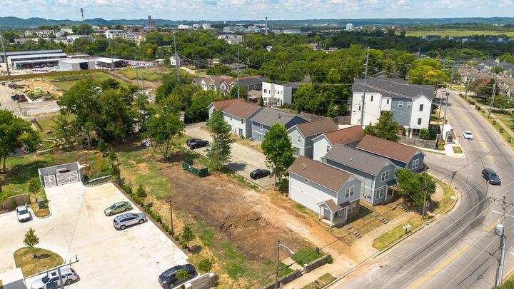 Property Photo:  709 40th Ave N  TN 37209 