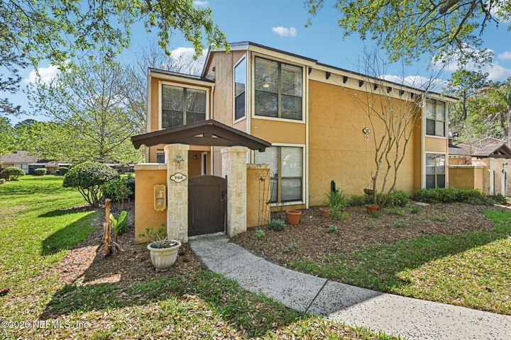 Property Photo:  733 Driftwood Circle  FL 32082 