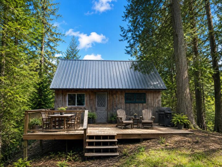 Property Photo:  3121 Fifteen Mile Creek Rd  WA 99141 