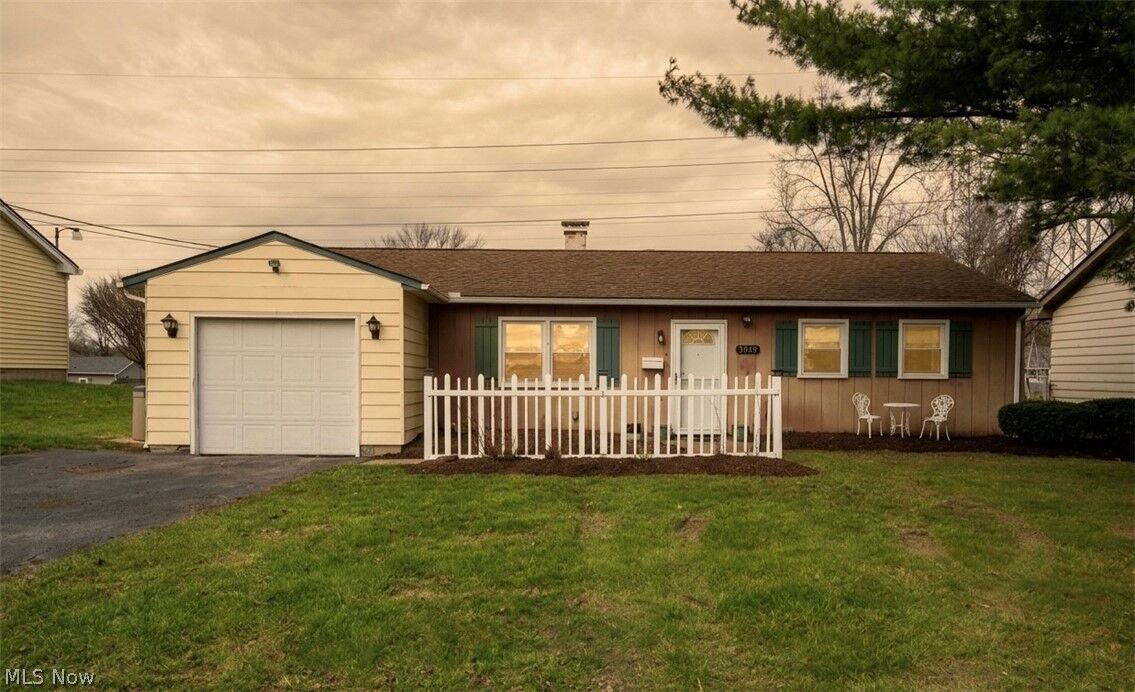 Property Photo:  3945 S Schenley Avenue  OH 44511 