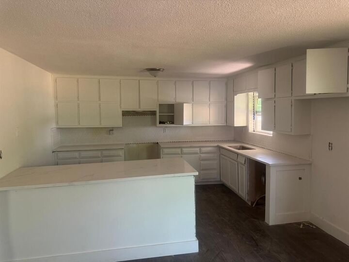 Property Photo: 1212 Thompson Street TX 76426