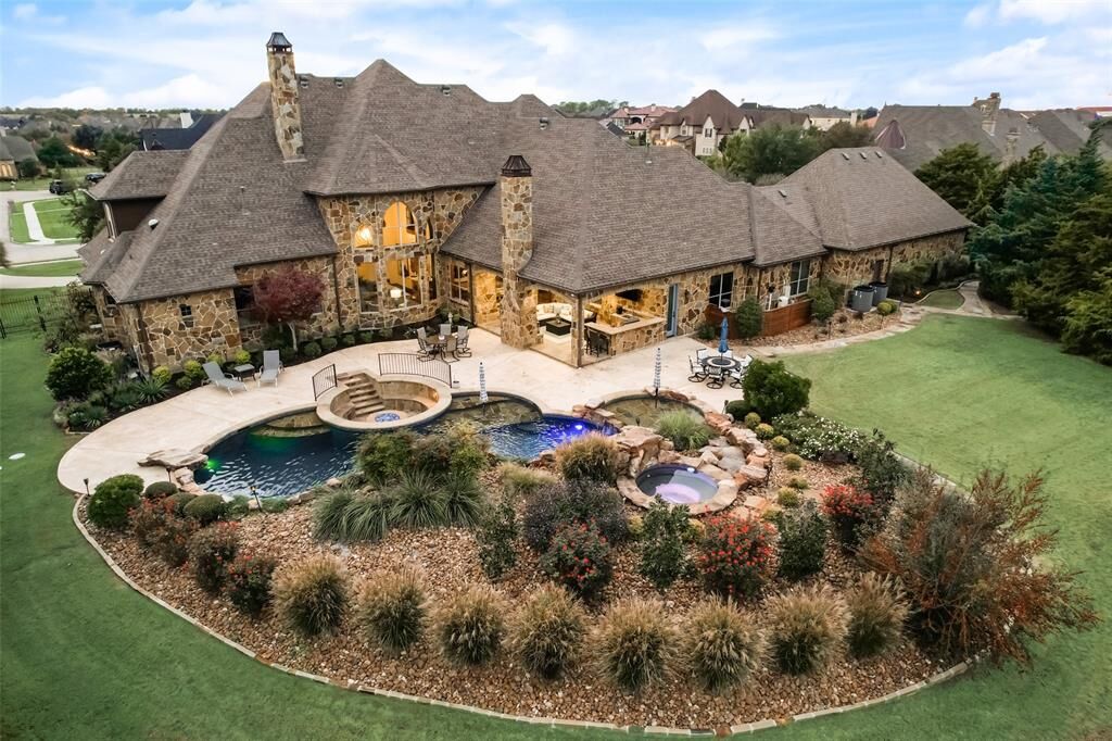 Property Photo: 1276 Somerset Lane TX 75032