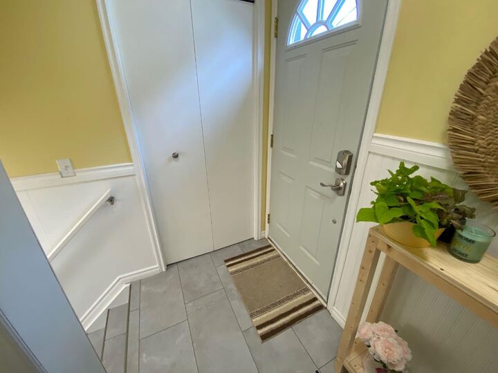 Property Photo: 208 4 Avenue W AB T0J 1P0
