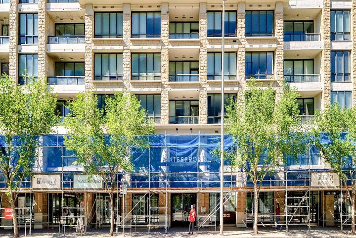 Property Photo: 222 Riverfront Avenue SW 1126 AB T2P 0X2