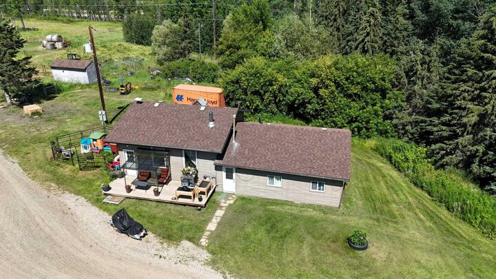 Property Photo:  53418 Range Road 120  AB T7E 5A5 
