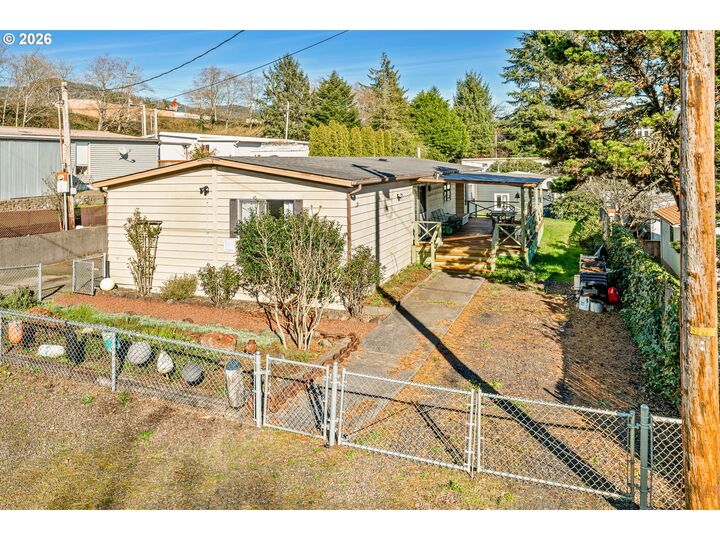 Property Photo:  7975 16th St  OR 97107 