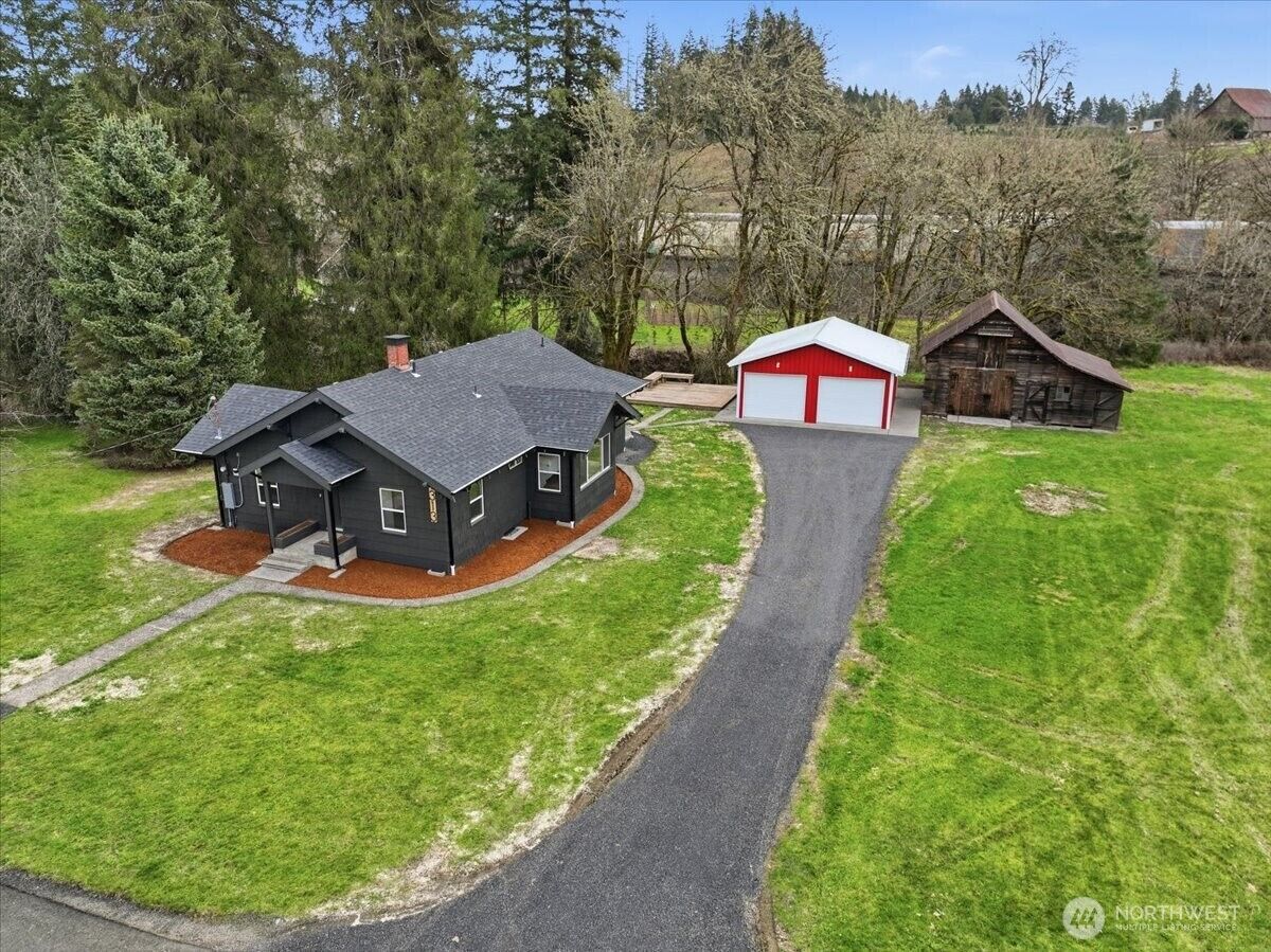 Property Photo:  1313  Hining Road  WA 98596 