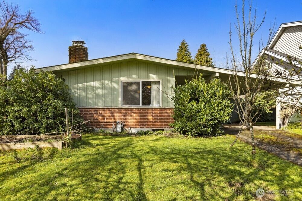 Property Photo:  1306 S Monroe Street  WA 98405 