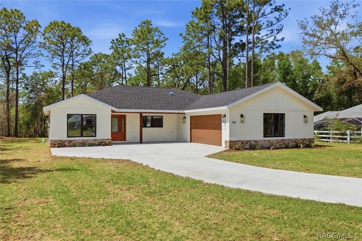 Property Photo:  784 N Lafayette Way  FL 34453 