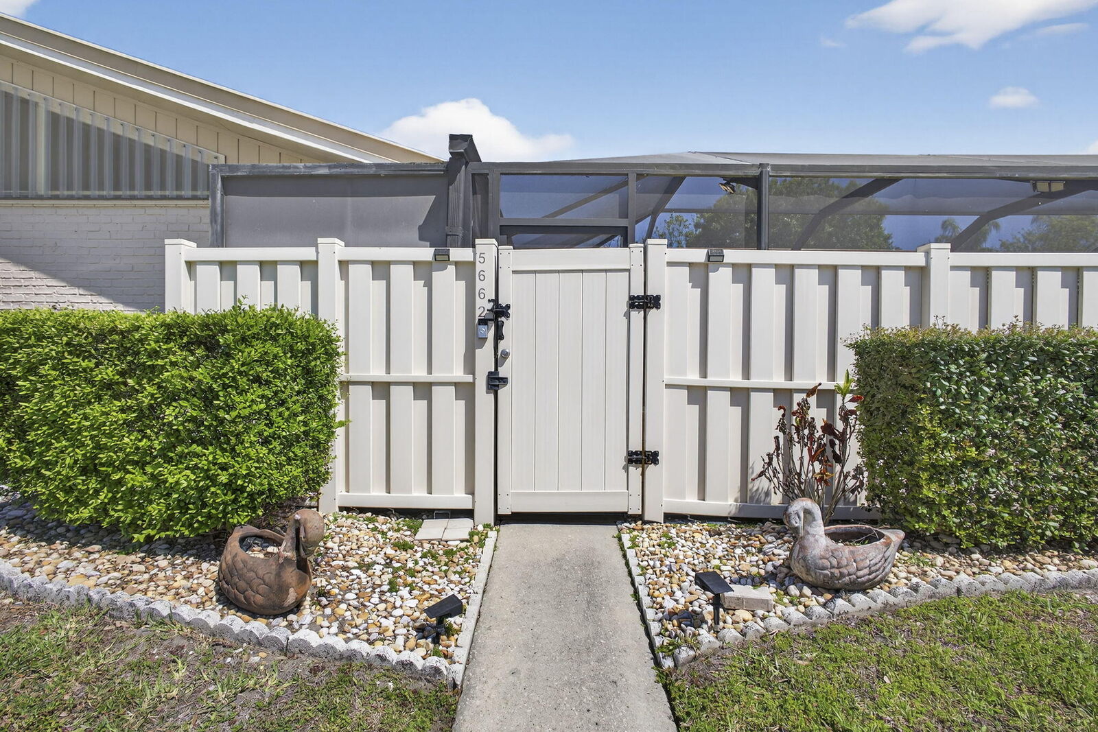 Property Photo: 5662 Golden Eagle Circle FL 33418