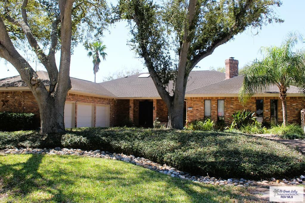 Property Photo:  1301 E Palm Valley Dr.  TX 78522 