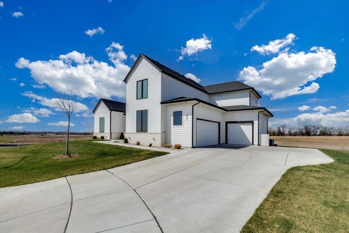 Property Photo: 237 N Ciderbluff Ct. KS 67052