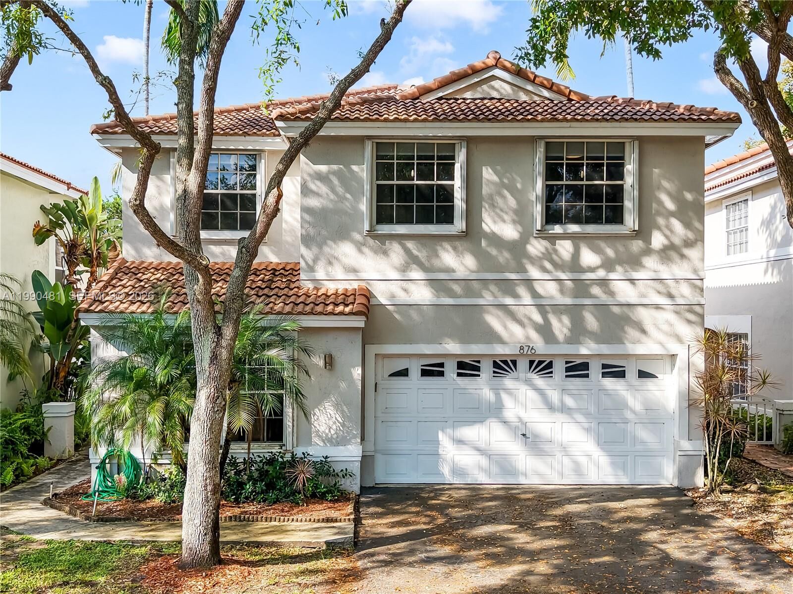 Property Photo:  876 Garnet Cir  FL 33326 