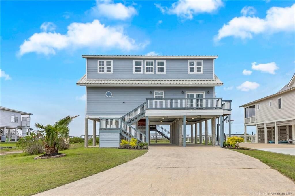 Property Photo: 3785 Lake Breeze Road LA 70605