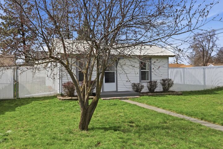 Property Photo:  4129 N Normandie St  WA 99205 