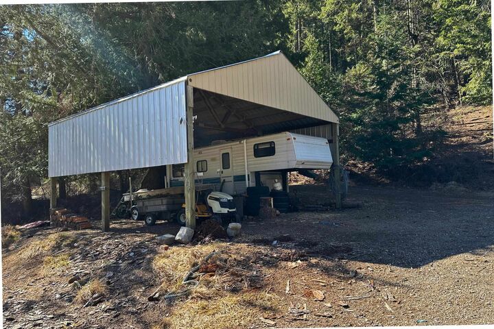 Property Photo:  4143 North Deer Lake Rd  WA 99148 