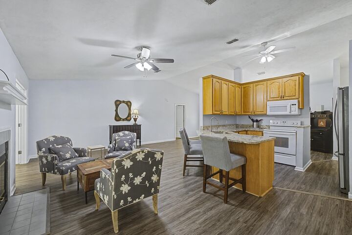 Property Photo:  252 Starmount Drive  FL 32303 