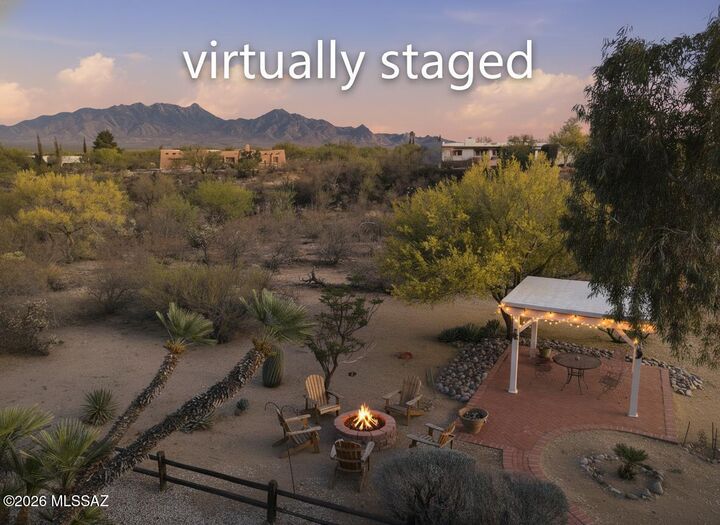 Property Photo: 661 W Vía De Suenos AZ 85622