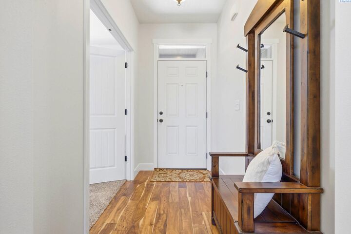 Property Photo:  664 Punkie Lane  WA 99352 