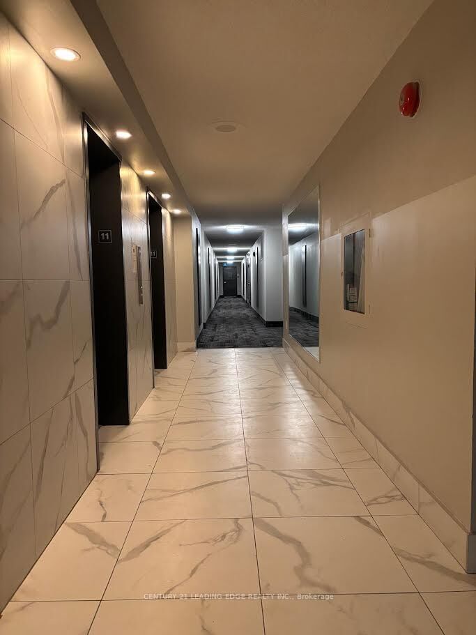 Property Photo:  45 Sunrise Avenue 1105  ON M4A 2S3 