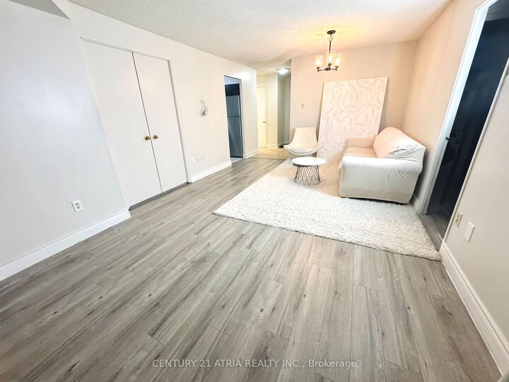 Property Photo:  3050 Ellesmere Road 505  ON M1E 5E6 