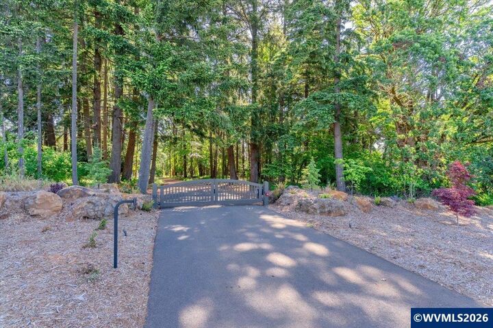 Property Photo:  2881 Forest Haven Wy S  OR 97302 