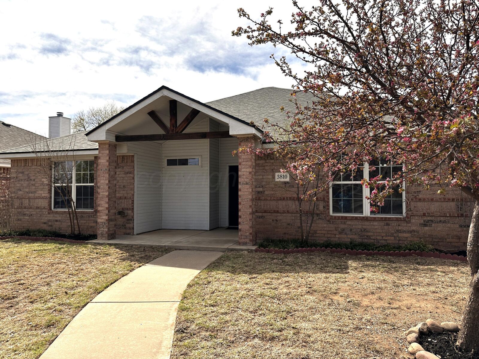 Property Photo:  3810 Willow Street  TX 79118-7735 