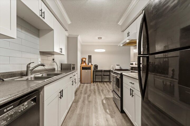 Property Photo:  45598 McIntosh Drive 209  BC V2P 7J3 