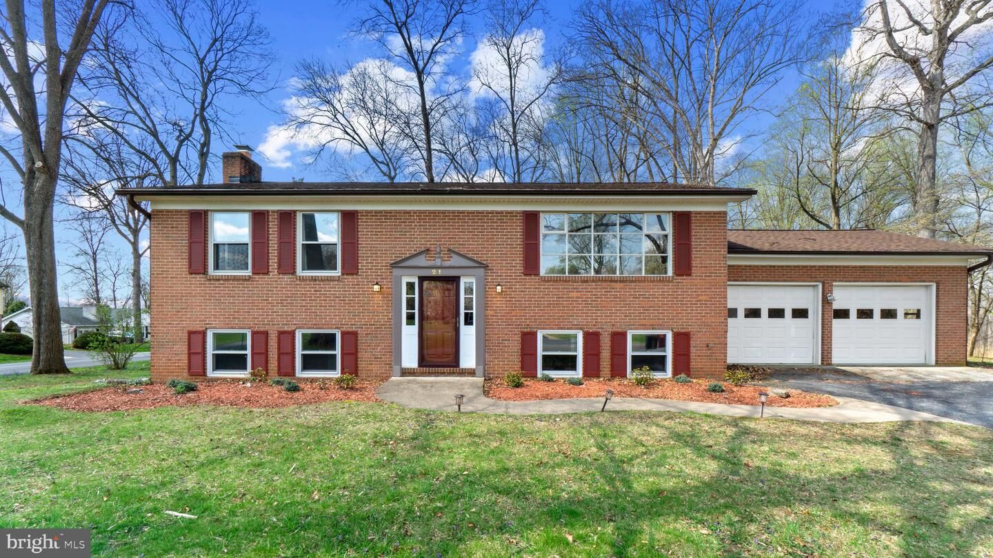 Property Photo:  21 Captain Baird Court  WV 25414 