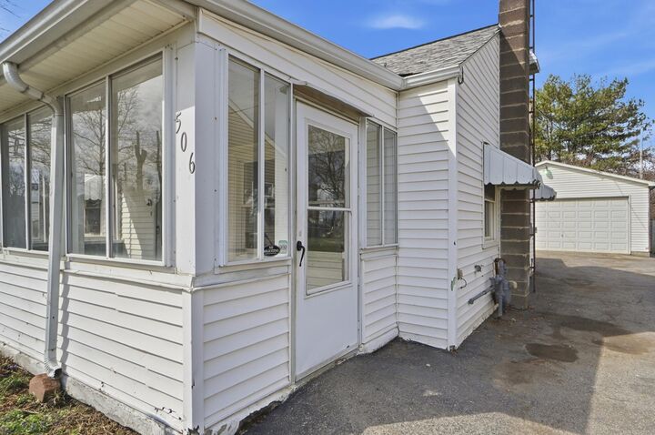 Property Photo:  506 Rumsey Road  OH 43207 