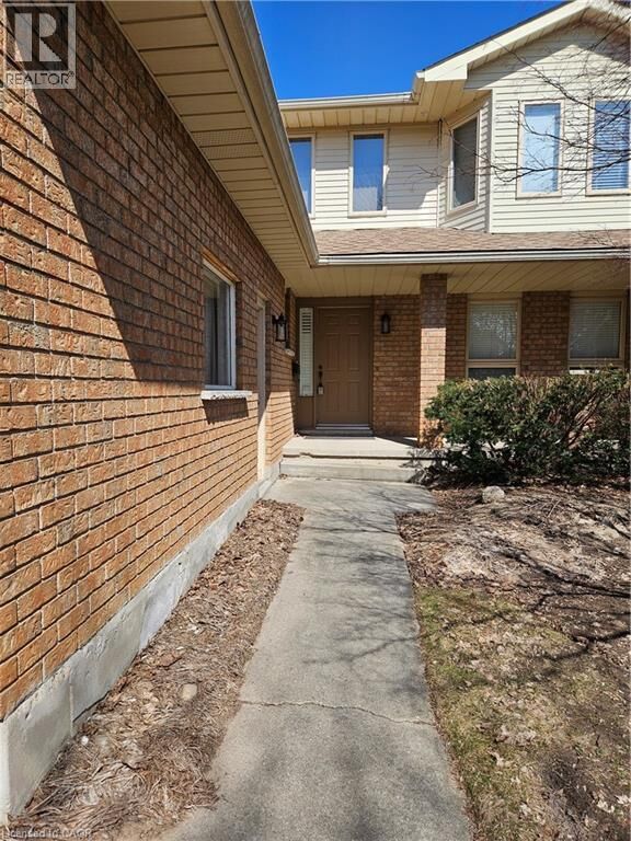 Property Photo:  594 Hunters Place  ON N2K 3L3 