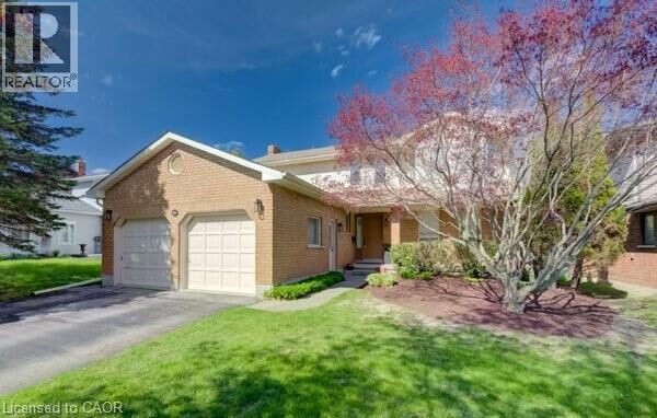 Property Photo:  594 Hunters Place  ON N2K 3L3 