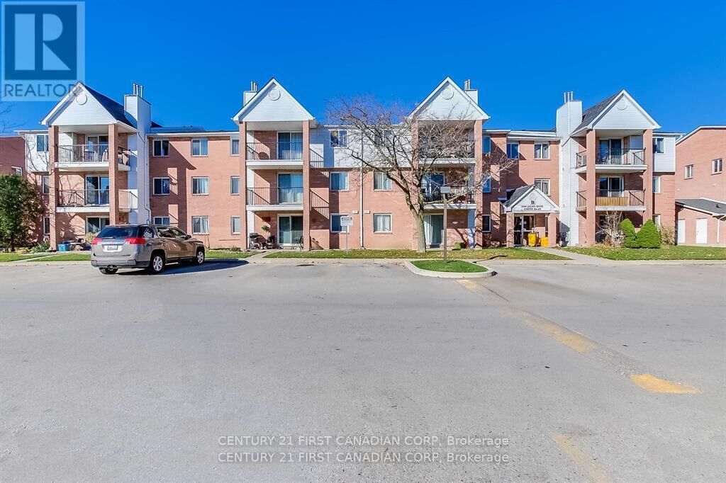 Property Photo:  1096 Jalna Boulevard 53  ON N6E 3B8 